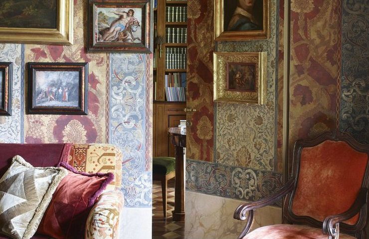An Old Milan Apartment Now Revels in a Maximalist Décor