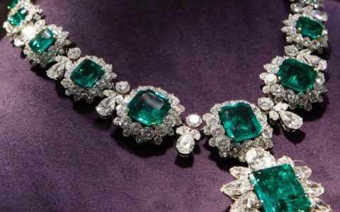 Five Amazing Luxury Jewelry Pieces That Will Leave You Breathless