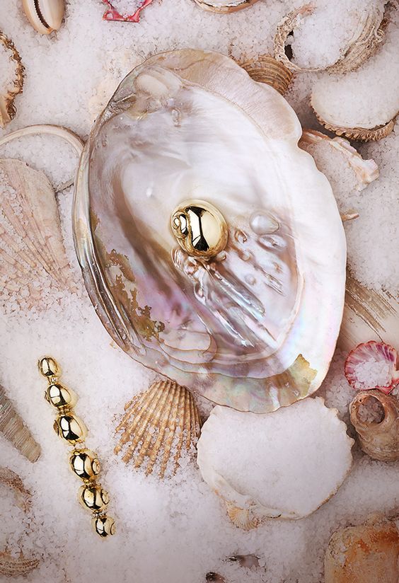 Accessorize your home like an Interior Designer