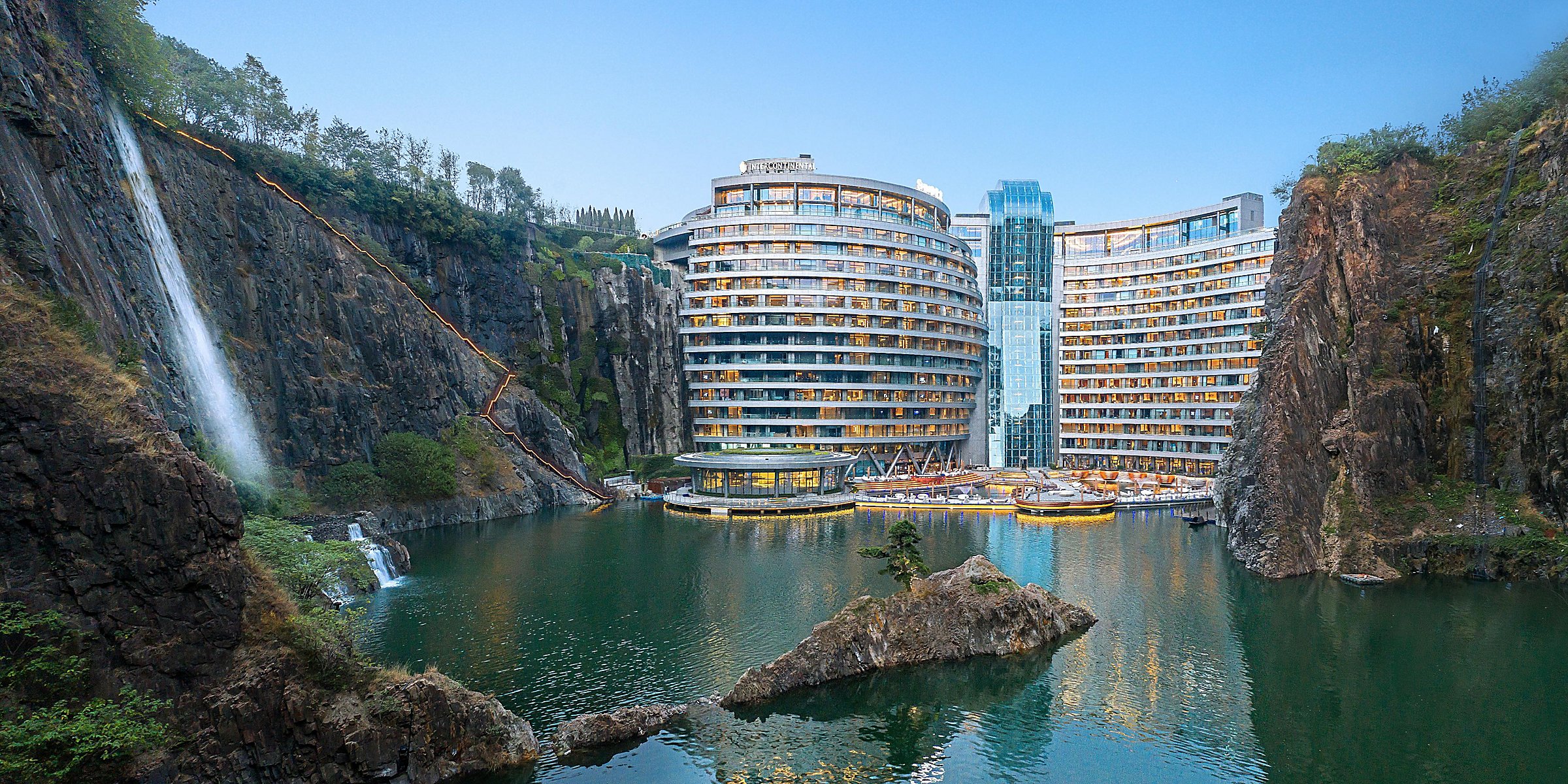 InterContinental Shanghai Wonderland Hotel
