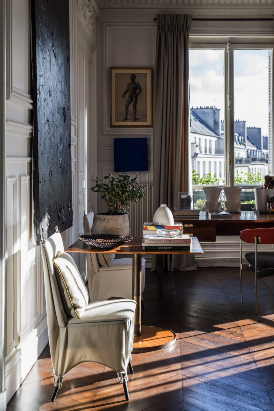 Interior Design: Be Enthused by Laplace's Modern Simplicity & Elegance