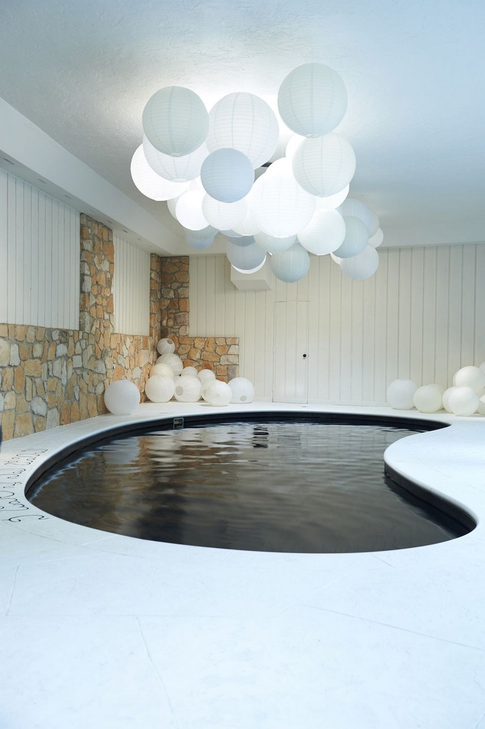 Extraordinary Swimming Pool Ideas with Uncanny Design Details 1