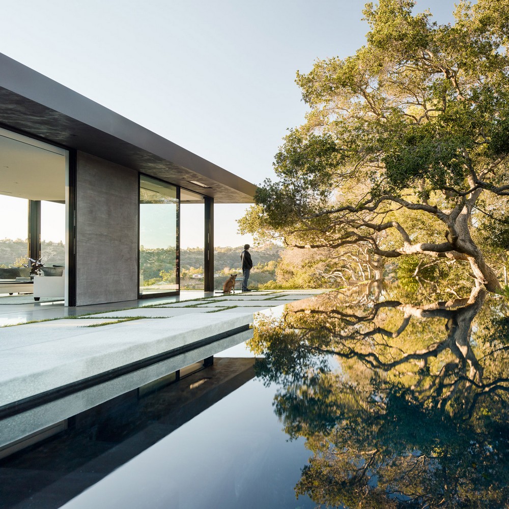 Outdoor Design Swimming Pools with Spectacular Architectural Details 4
