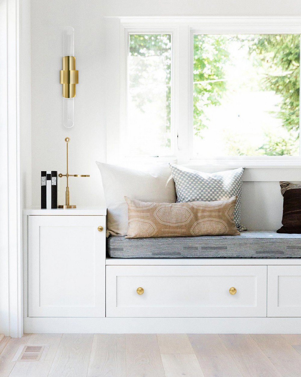 How to Decorate a Home with Marine Life-Inspired Jewelry Hardware 7