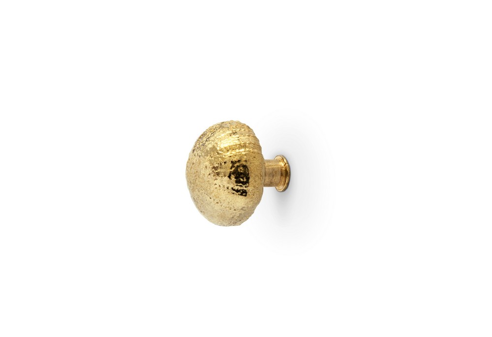 How to Decorate a Home with Marine Life-Inspired Jewelry Hardware 8
