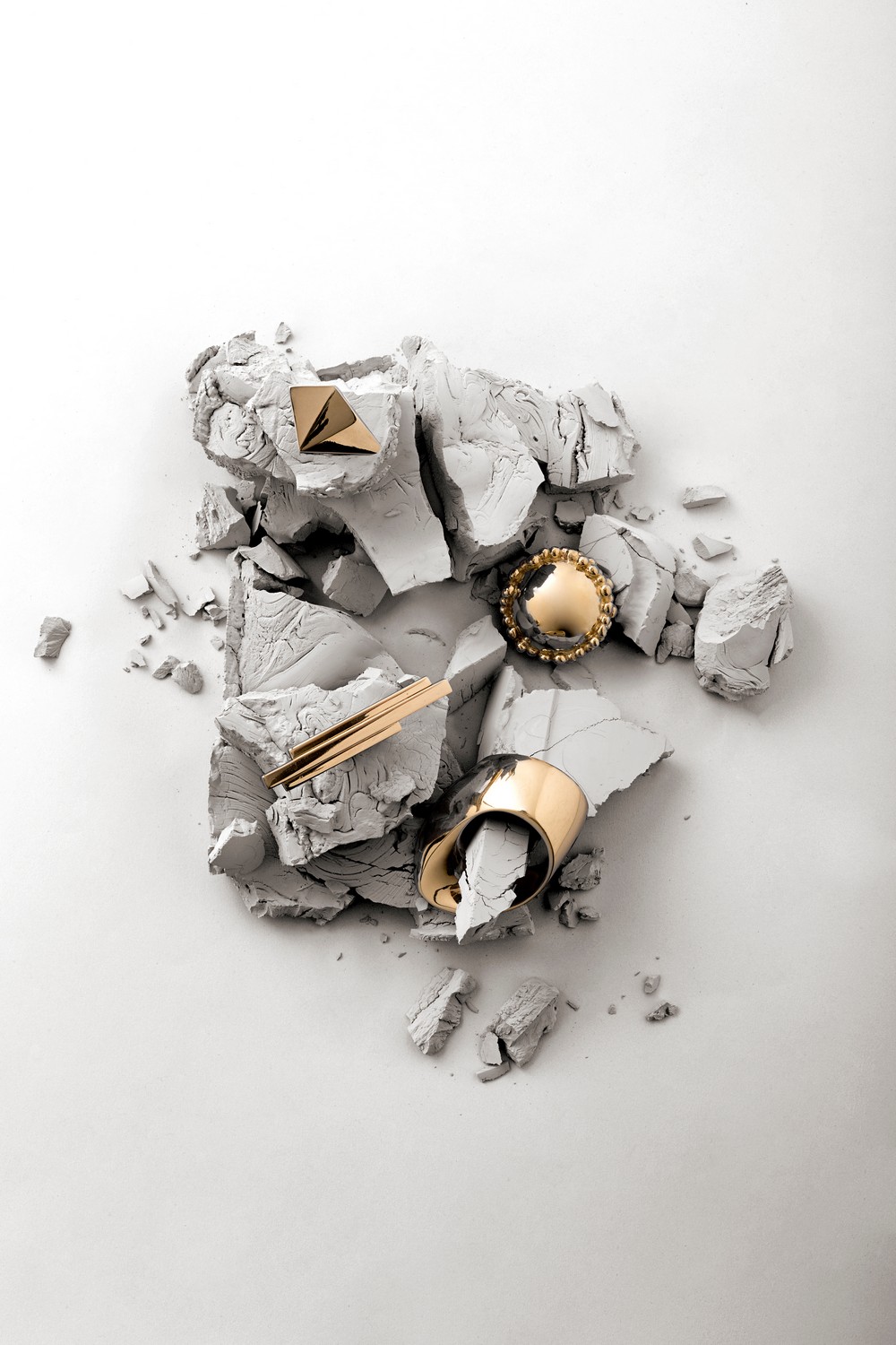 5 Cosmopolitan Decorative Hardware Pieces for Your Viewing Pleasure 1