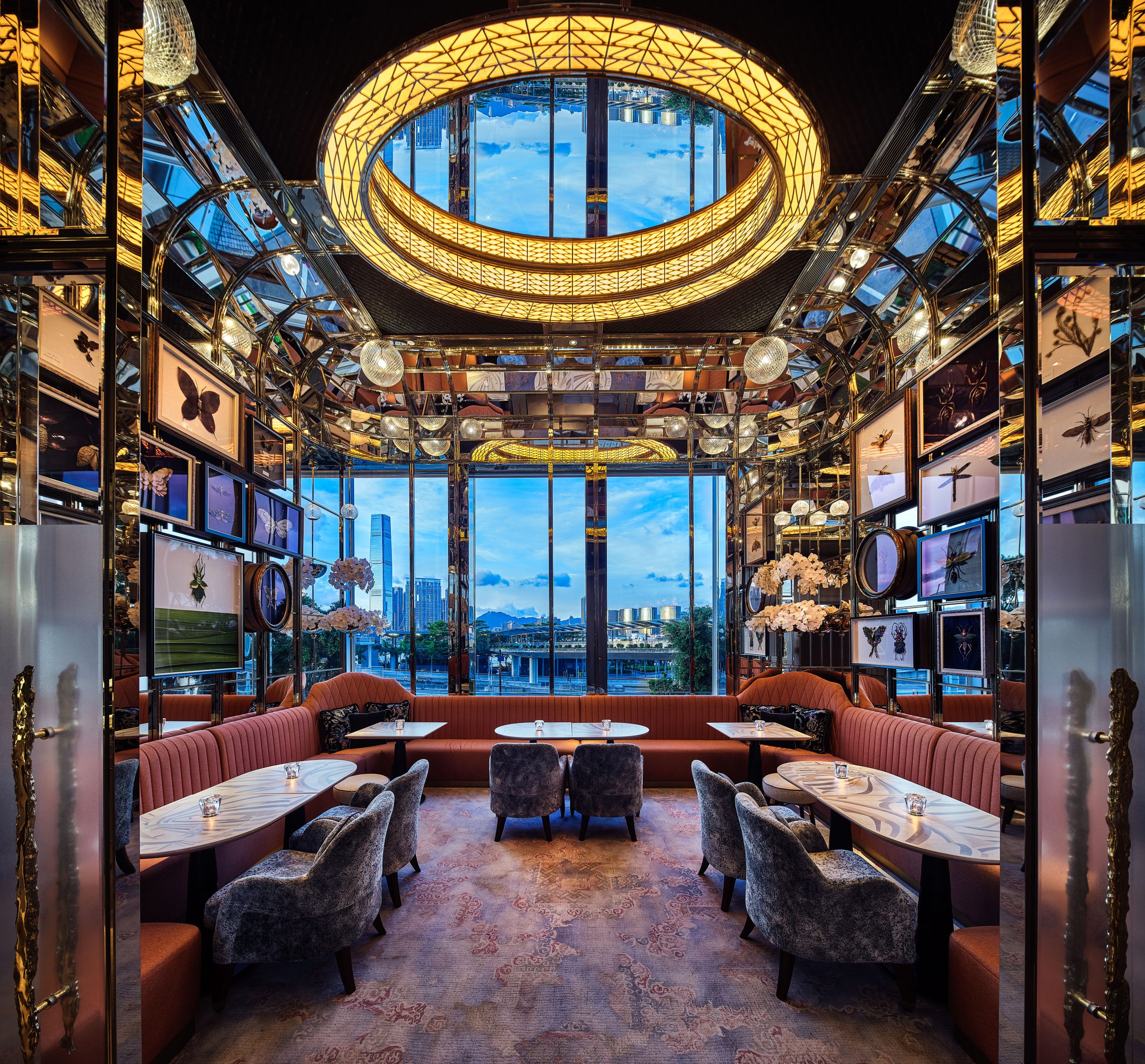 Four Seasons Hong Kong With Exceptional Hardware By PullCast Four Seasons Hong Kong With Exceptional Hardware By PullCast
