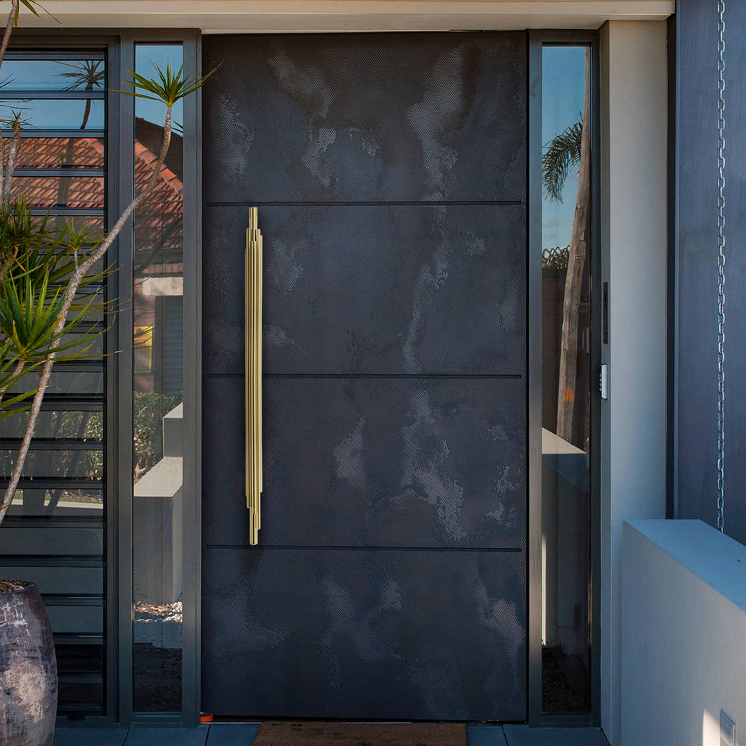 LA - Striking Door Handles for your Entryway