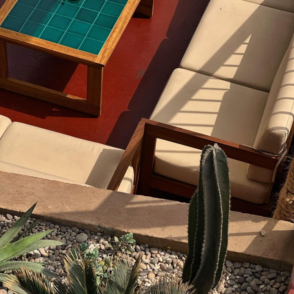4 SUMMER INTERIOR DESIGN HAVENS