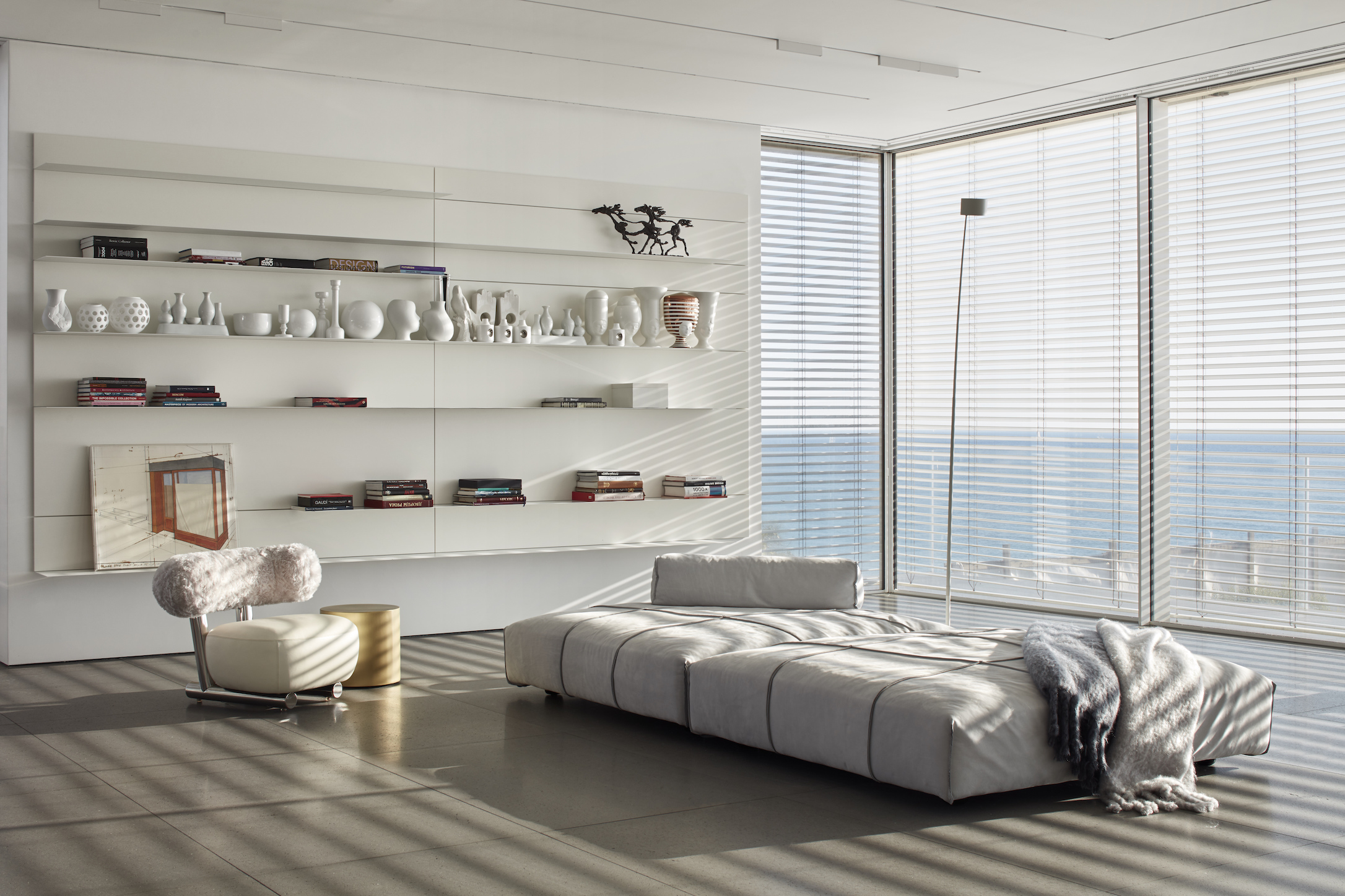 Moos & Co. Glass Villa Project / Residential Interior Design