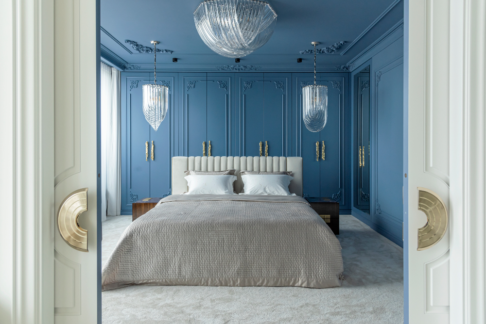 12 BEDROOM INSPIRATIONS THAT PUT THE SPOTLIGHT ON DECORATIVE HARDWARE