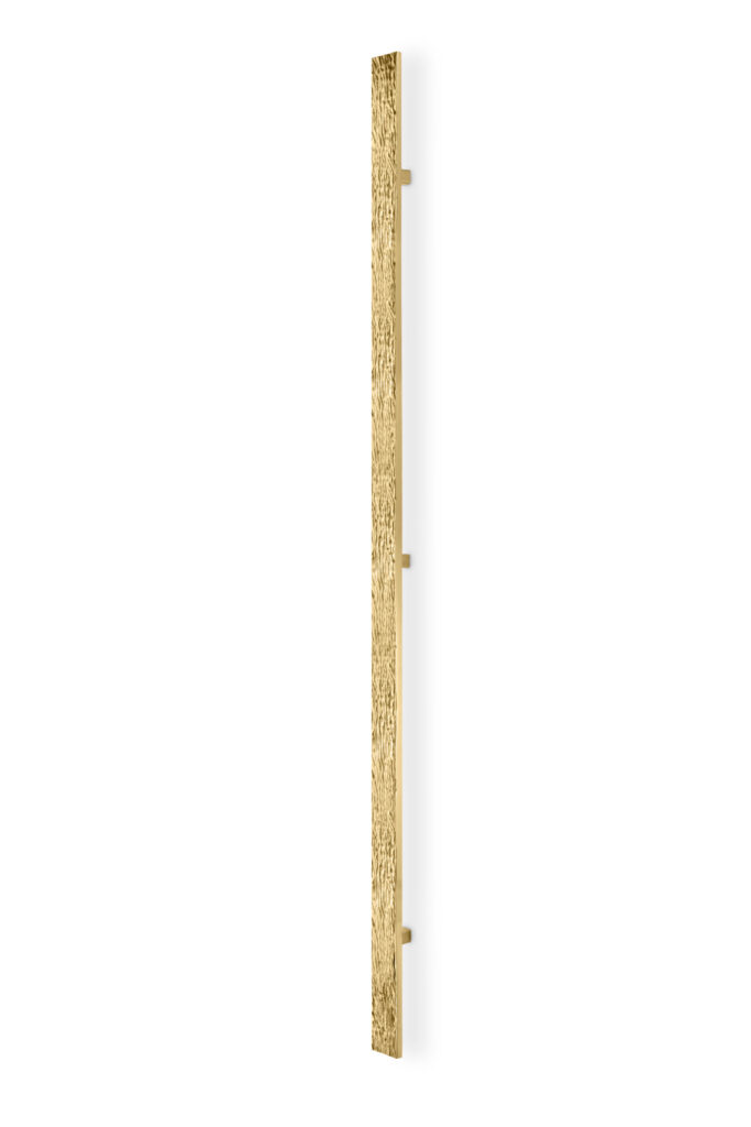 LUXURY STARTS AT THE DOOR: DECORATIVE HARDWARE FOR CHIC ENTRYWAYS