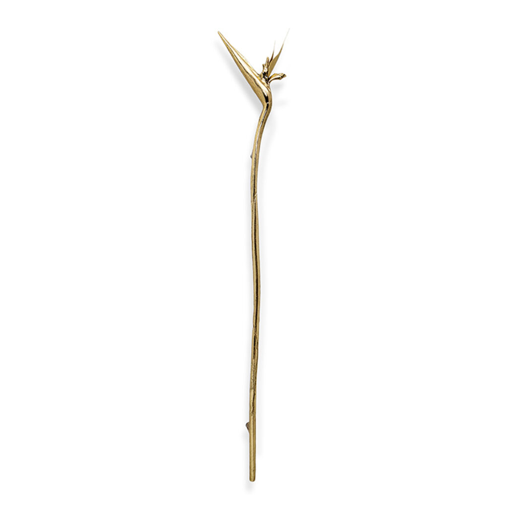 LUXURY STARTS AT THE DOOR: DECORATIVE HARDWARE FOR CHIC ENTRYWAYS