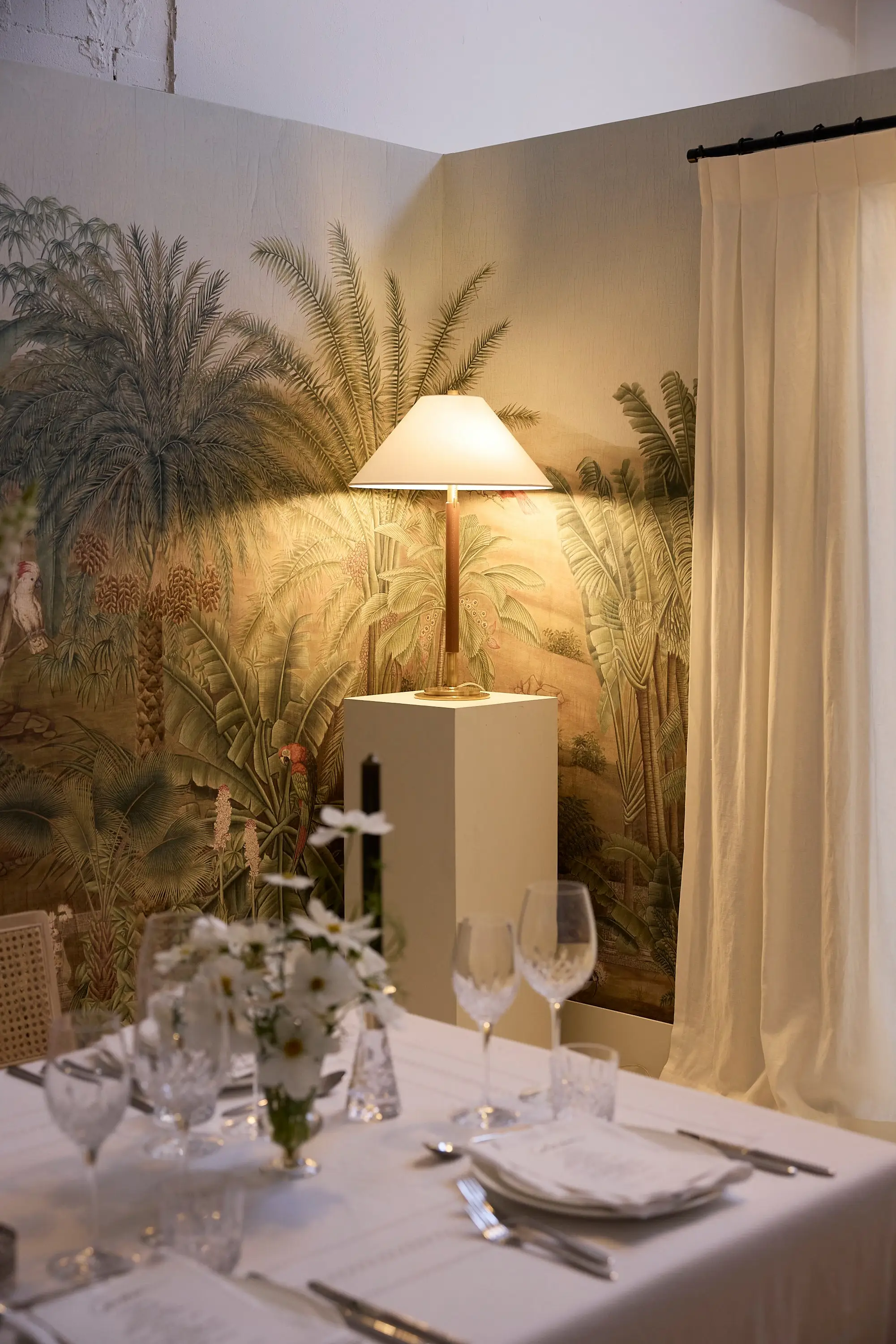 THE MONTAUK LIGHTING