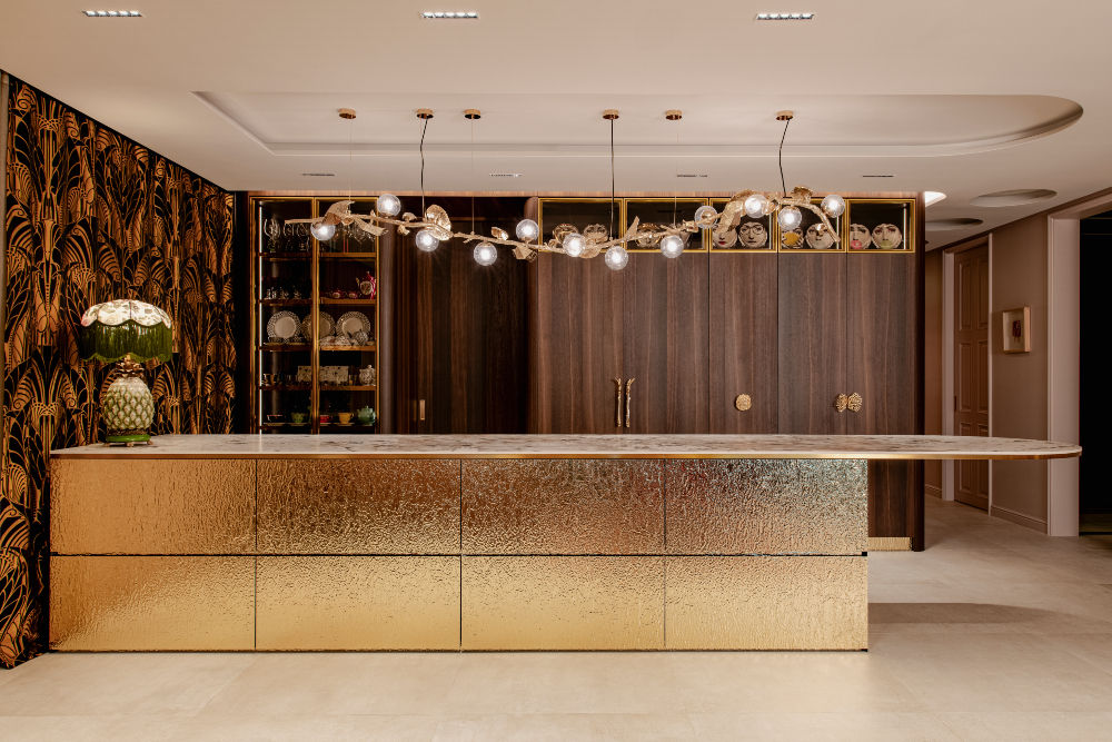 Interior Design Projects: Hausmann Takes Fusion Classic to a New Level