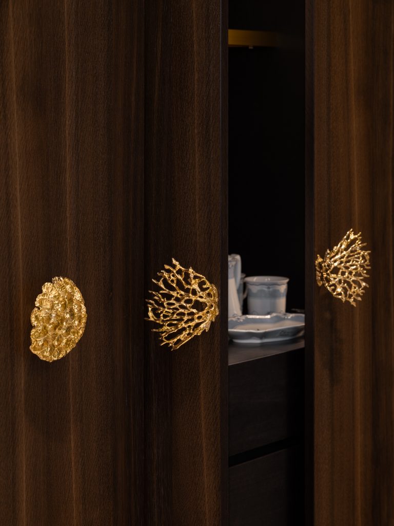 Interior Design Projects: Hausmann Takes Fusion Classic to a New Level