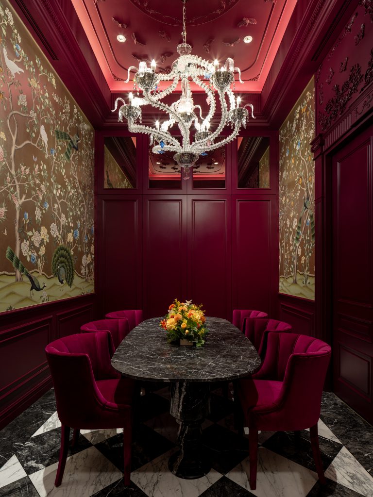 Interior Design Projects: Hausmann Takes Fusion Classic to a New Level