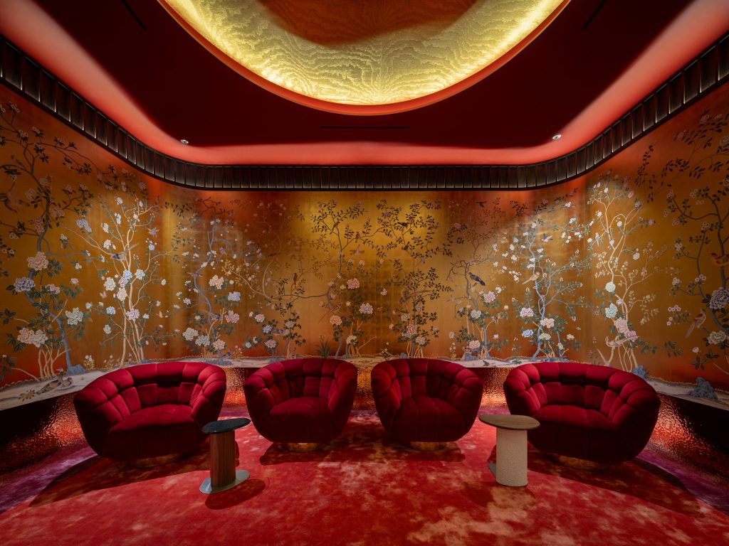 Interior Design Projects: Hausmann Takes Fusion Classic to a New Level