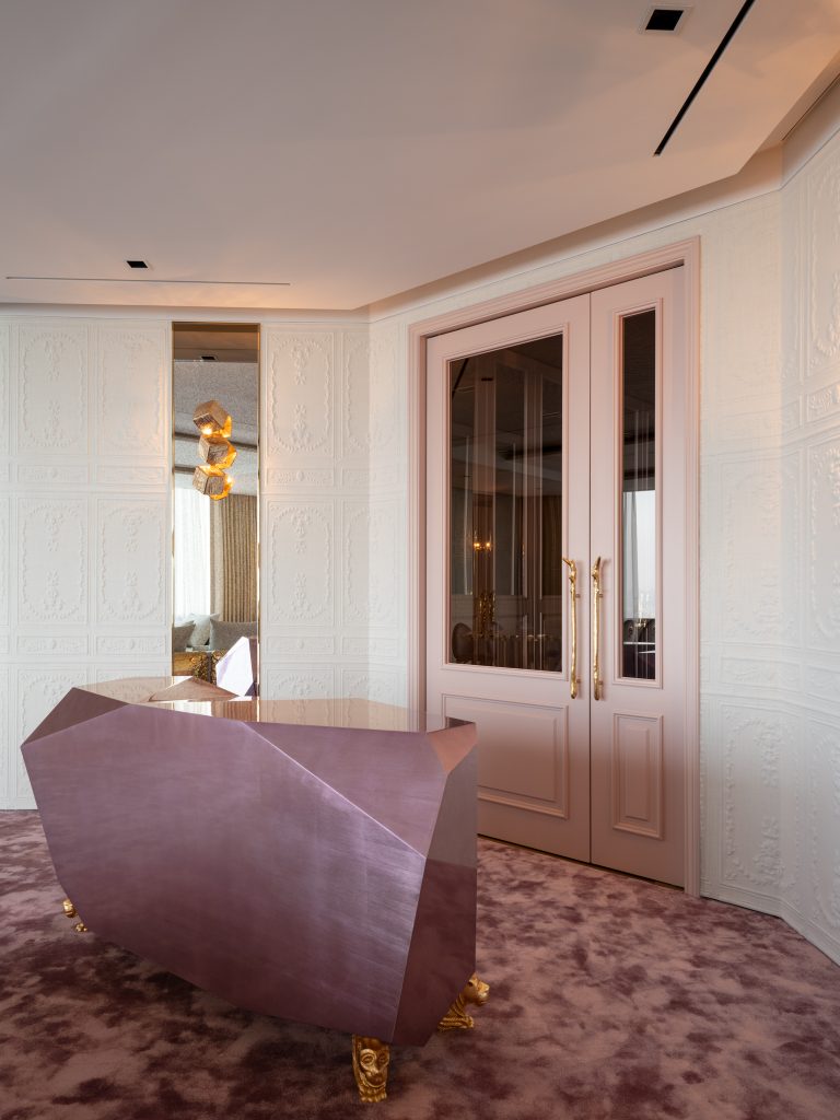 Interior Design Projects: Hausmann Takes Fusion Classic to a New Level